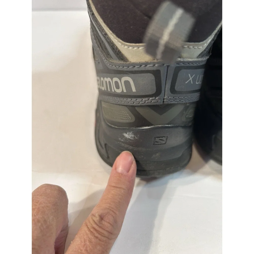 Salomon pre owned